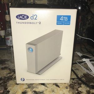 D2 thunderbolt